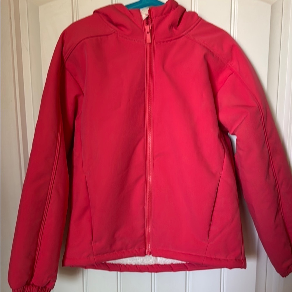 Girls Pink Hooded warm,plush, softshell Jacket. Size Medium (8) New with Tags!!